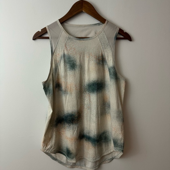 Bundle LULULEMON 3 Tank Top size 8 - Picture 3 of 14